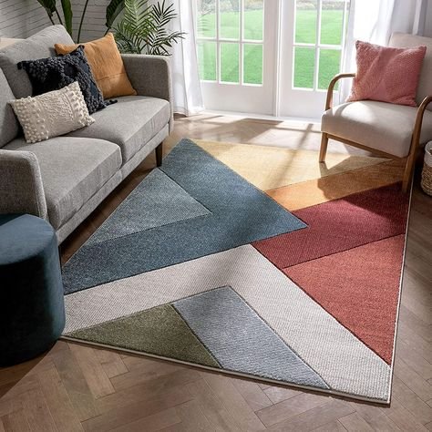 Vibrant tropical leaf rug, synthetic blend, emerald greens, vacation‑style lounge